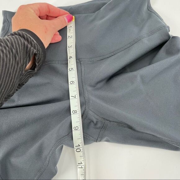 Old Navy  7/8 Gray Moto Leggings‎ Small go dry - Picture 4 of 7